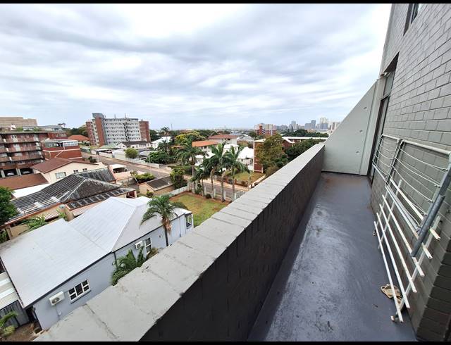 3 BEDROOM APARTMENT TO LET IN ESSENWOOD